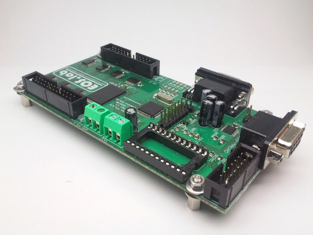 Tarjeta de control de display LED modelo alfa. Vista desde el reloj de tiempo real.